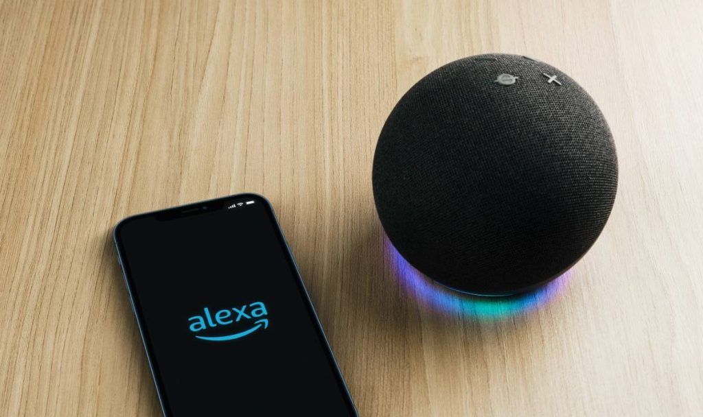 Caixinha inteligente: Alexa revela a temperatura real da sua casa!